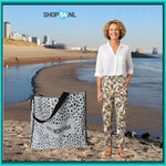 Anna Montana Angelika 1134 op het strand in Vlissingen